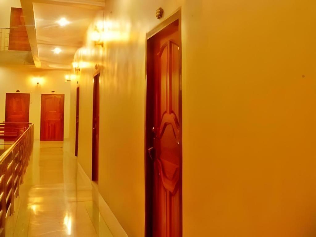 107 Tower Hotel נאן מראה חיצוני תמונה